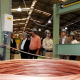 Governador inaugura máquina que aumentará em 60% produção de fios de cobre na Bahia
