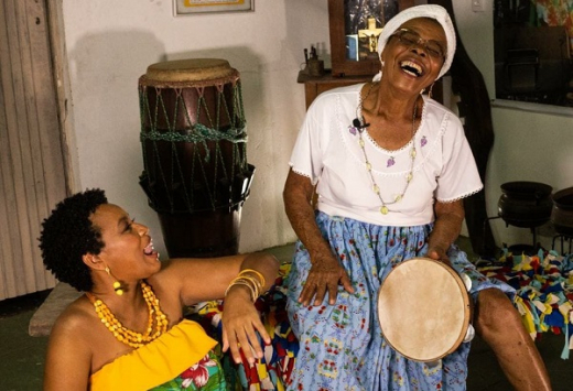 Dia do Samba recebe homenagem do Sesc Bahia com show presencial e online 