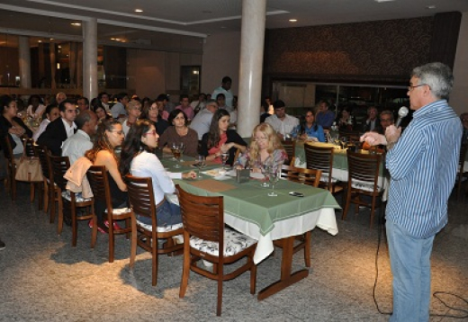 Zé Neto e médicos discutem propostas para a saúde