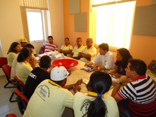 Aumento salarial para agentes de saúde e de endemias