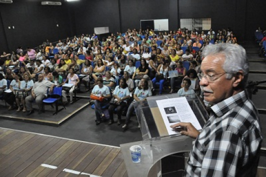 Jornada aborda diálogo no ensino
