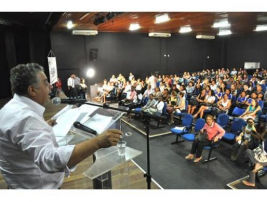 Mudança de referência para 258 professores