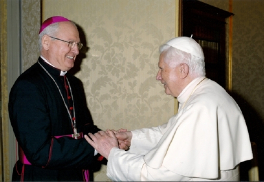 Arcebispo de Feira é recebido pelo papa Bento XVI