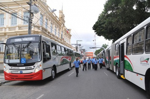 Mais 15 ônibus incorporados ao SIT