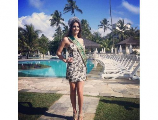 Baiana conquista título de Miss Brasil Latina