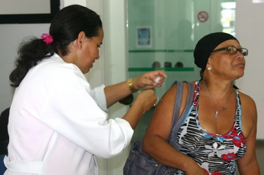 Unidades de saúde já vacinam contra gripe