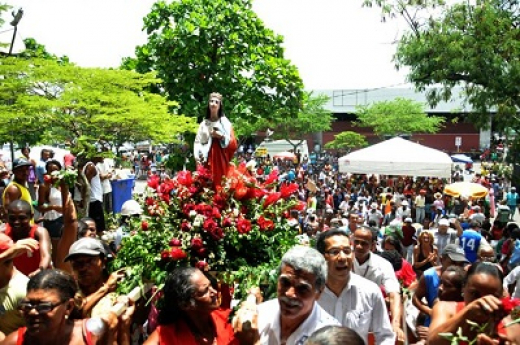 Salve Santa Bárbara! Eparrê Iansã!