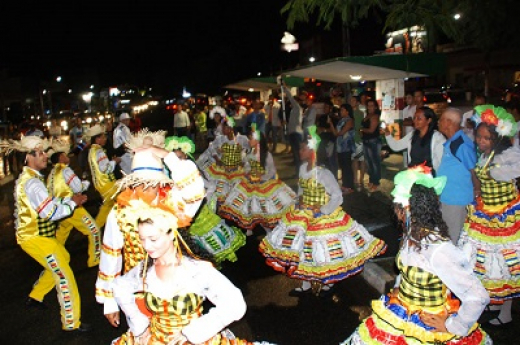 Dia do Quadrilheiro Junino celebrado em Feira