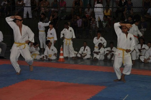 Copa de Karatê reúne centenas de atletas