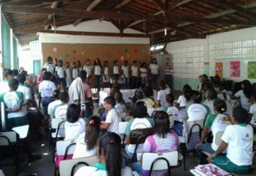 Lepo Lepo vira paródia sobre o trabalho infantil
