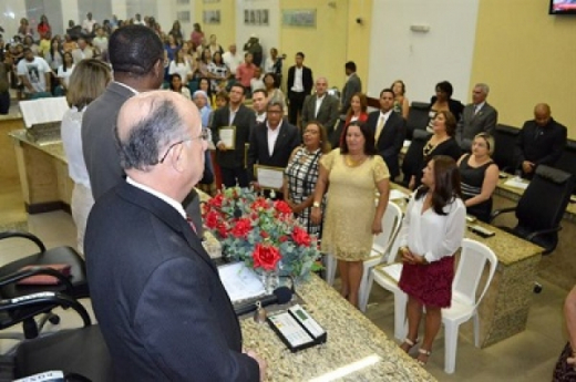 Câmara homenageia escolas públicas que atingiram Ideb