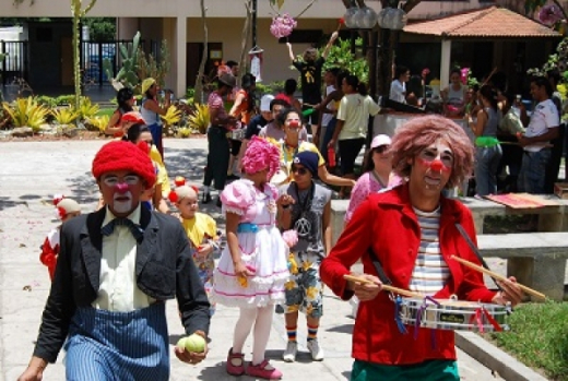 Programação especial no encerramento do Domingo Tem Teatro