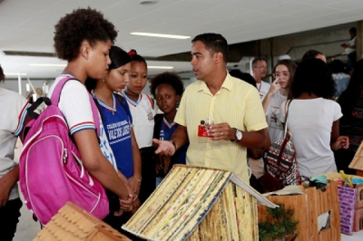 Videoconferência mobiliza estudantes no combate ao Aedes aegypti