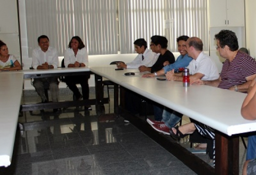 Uefs recebe estudantes estrangeiros para cursos de pós-graduação