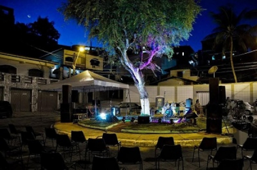 Sarau da Praça acontece em Itapuã neste sábado