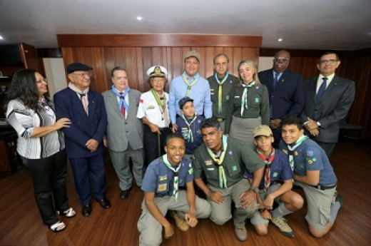 Rui recebe representantes da União dos Escoteiros do Brasil