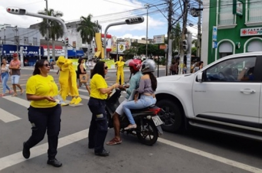 SMT realiza Blitz educativa no centro da cidade