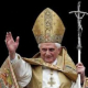 Papa Bento 16 anuncia renúncia ao cargo